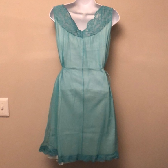 Vintage Peignoir Dress - Picture 4 of 4